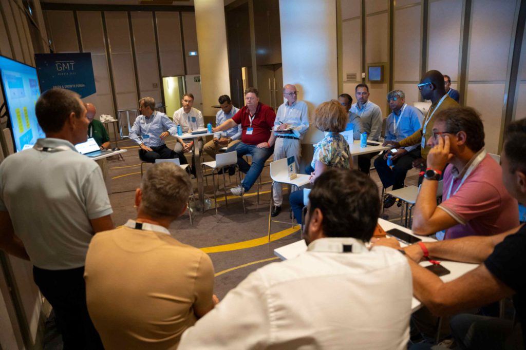 Fotografía del evento de Team Building de Legrand en Westing Palace, Madrid. Reuniones.