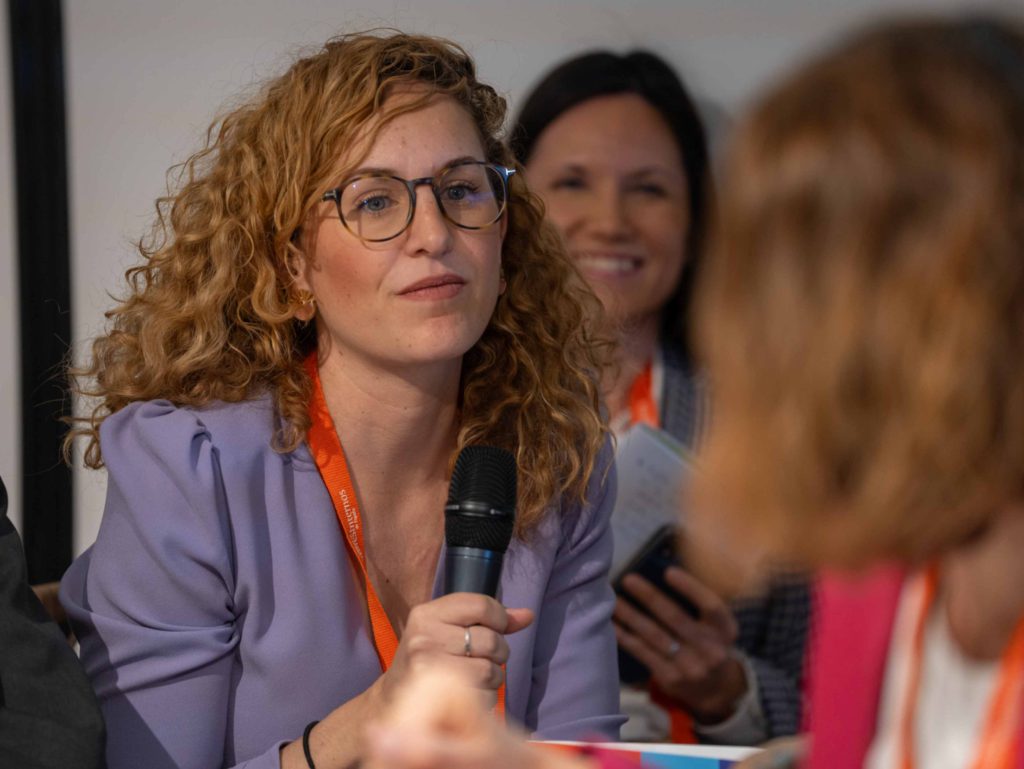 Fotografía del evento en Madrid del Instituto de Auditores internos. Preguntas del público.