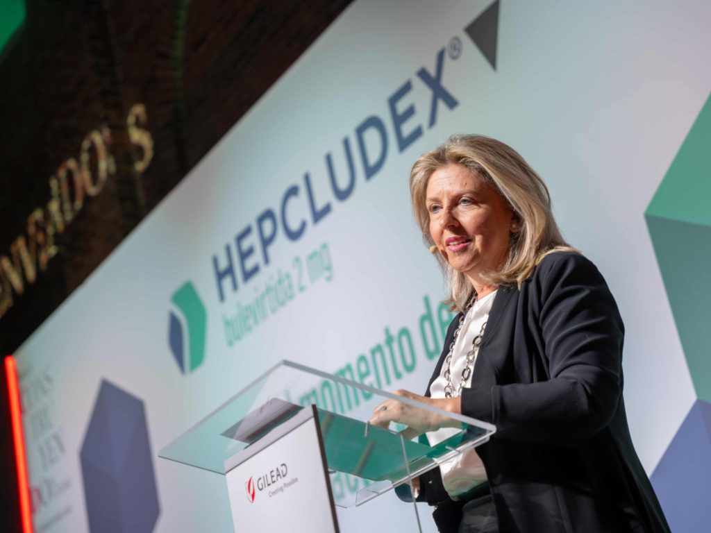 Fotografía del evento en Madrid de Gilead. Directora.