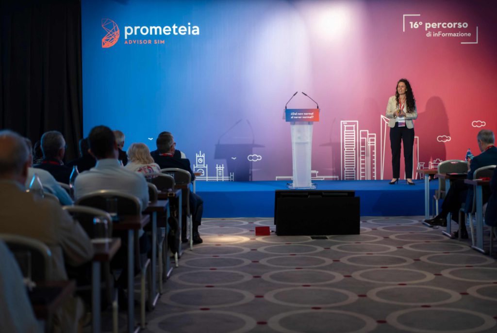 Fotografía de evento Prometeia en Madrid, en el hotel Westing Palace. Ponencia.