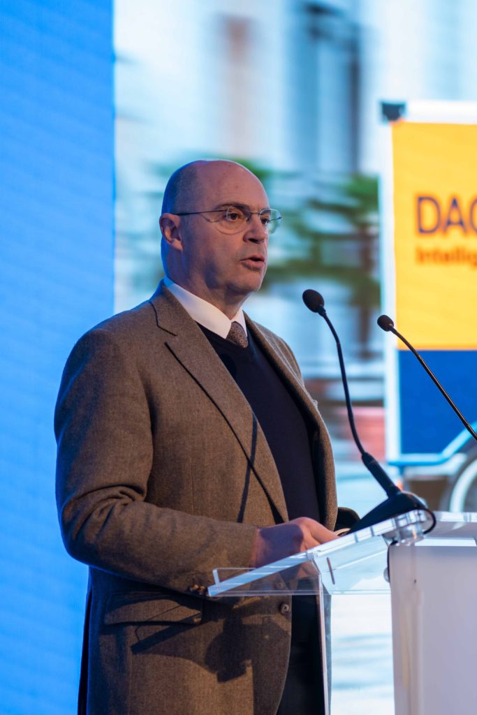 Fotografía del Evento en Madrid de Dachser. Exposición del CEO.