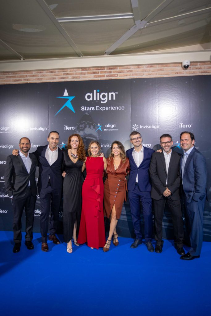 Fotografía de evento en Madrid - Align - photocall grupo grande